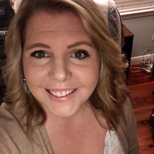 Meet your Posher, Kim